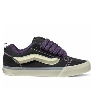 Vans knu skool
Glow in the dark 
Brand new